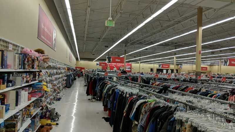 Bedding, Drapes, and Home Textiles at Fraction of Retail Cost Bedding, Drapes, and Home Textiles at Fraction of Retail Cost