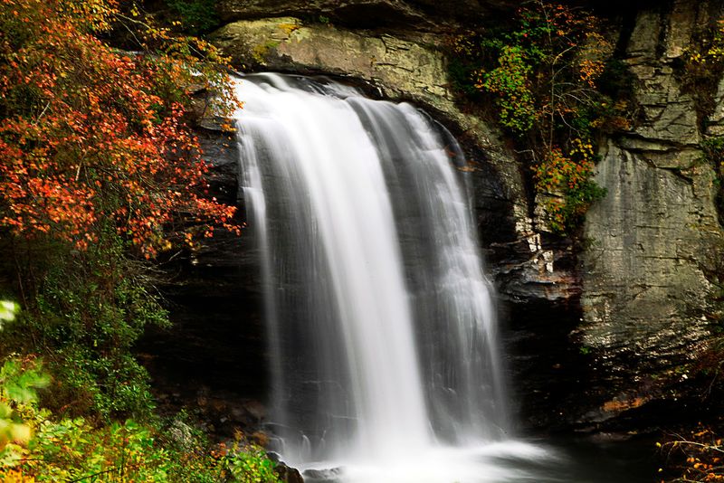 Best Time of Year to Visit Looking Glass Falls
