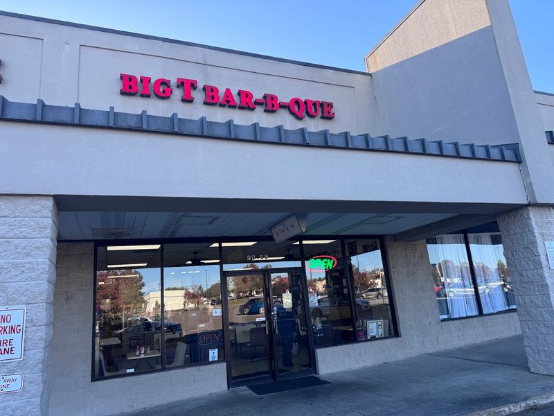 Big T's Bar-B-Que - Columbia, South Carolina