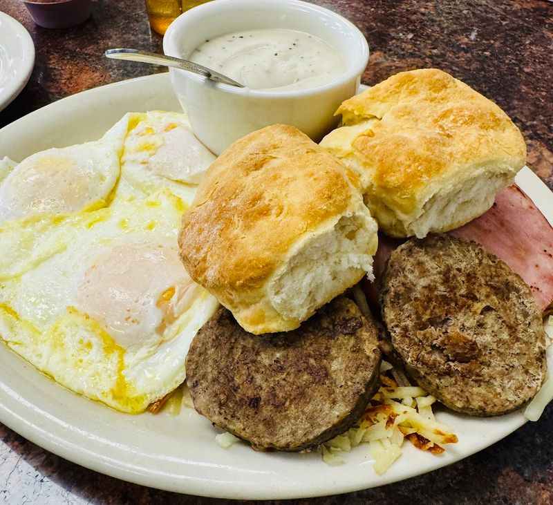 Biscuits and Gravy Done the Old-Fashioned Way