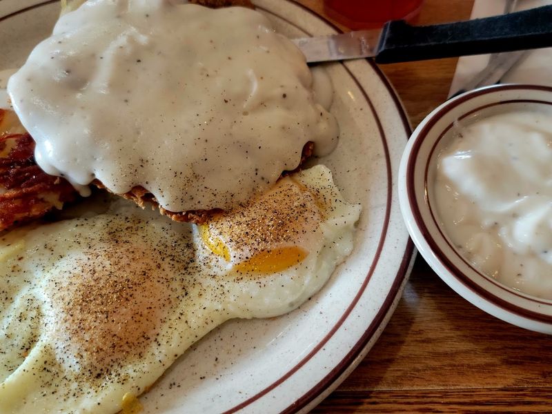 Biscuits and Gravy That Comfort the Soul Biscuits and Gravy That Comfort the Soul