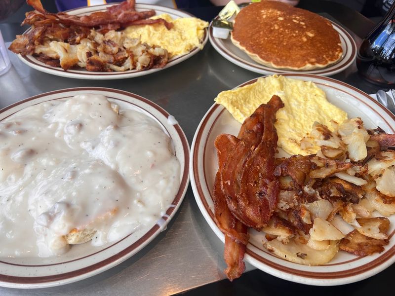 Biscuits and Gravy That Feel Like a Warm Hug