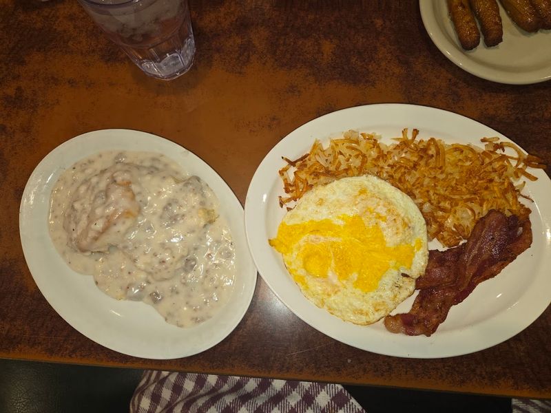 Biscuits and Gravy Worth Waking Up For