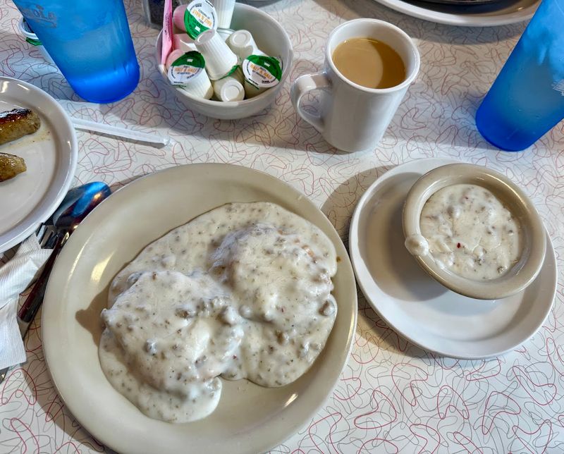 Biscuits and Gravy Worth Writing Home About Biscuits and Gravy Worth Writing Home About