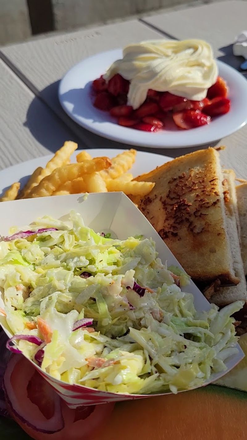 Blackened Shrimp Sandwich: Bold Flavor Done Right