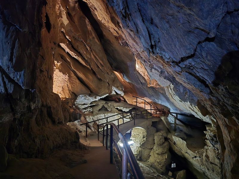 Boyden Cavern - Grant Grove, California