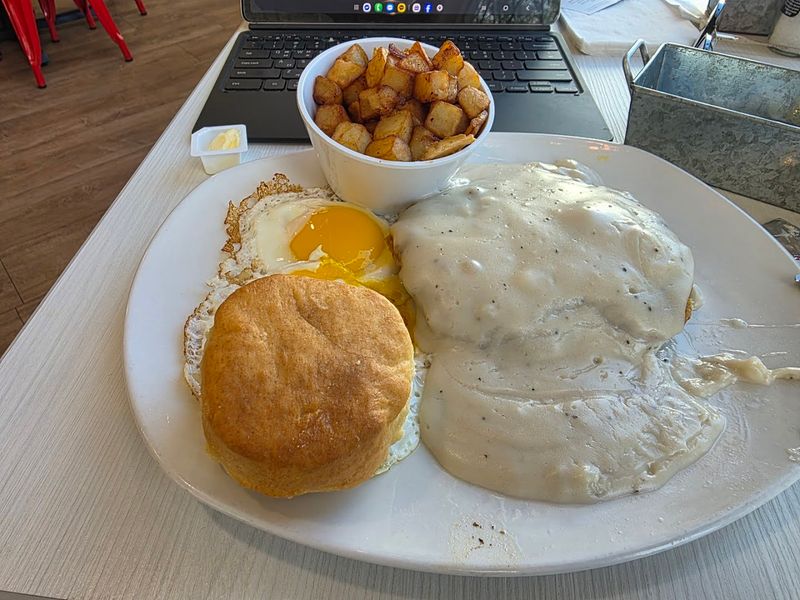 Breakfast Worth Setting the Alarm For