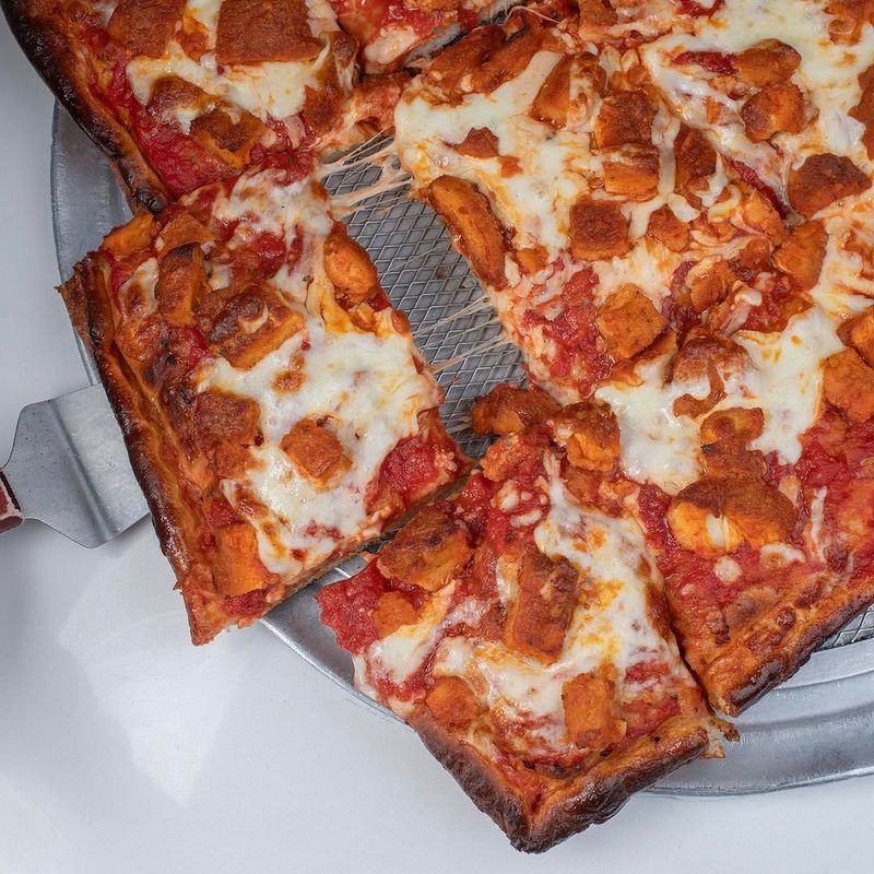 Buffalo-Style Pizza