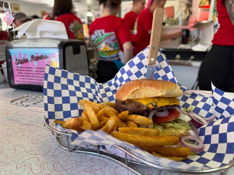 Burgers That Keep Travelers Coming Back
