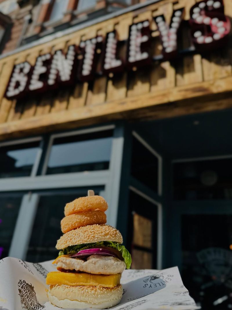 Burgers Worth Crossing Town For Burgers Worth Crossing Town For