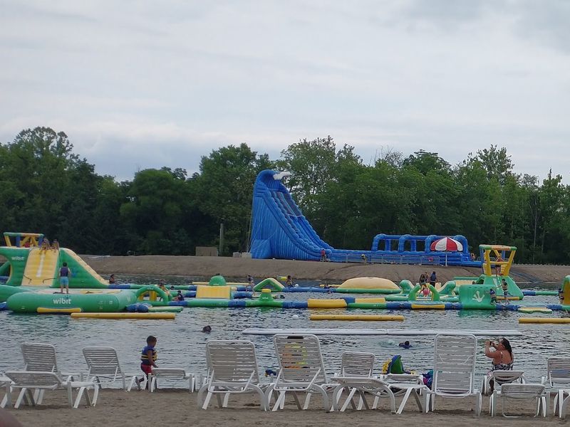 Cabana Rentals: Your Home Base for the Day
