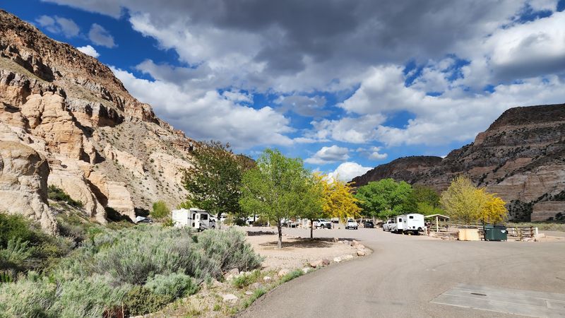 Camping With Full Hookups for Only $25 a Night Camping With Full Hookups for Only $25 a Night