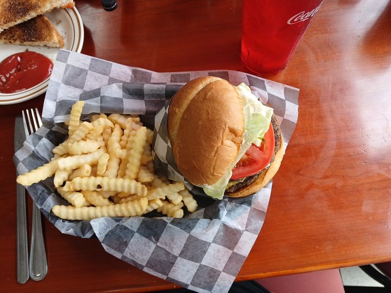 Catfish Basket and the Bubba Burger: Lunch Done Right
