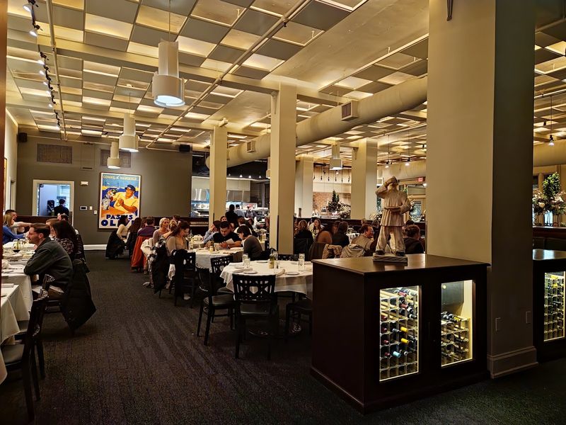 Centro - Des Moines, Iowa