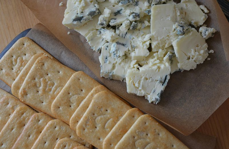 Cheese and crackers