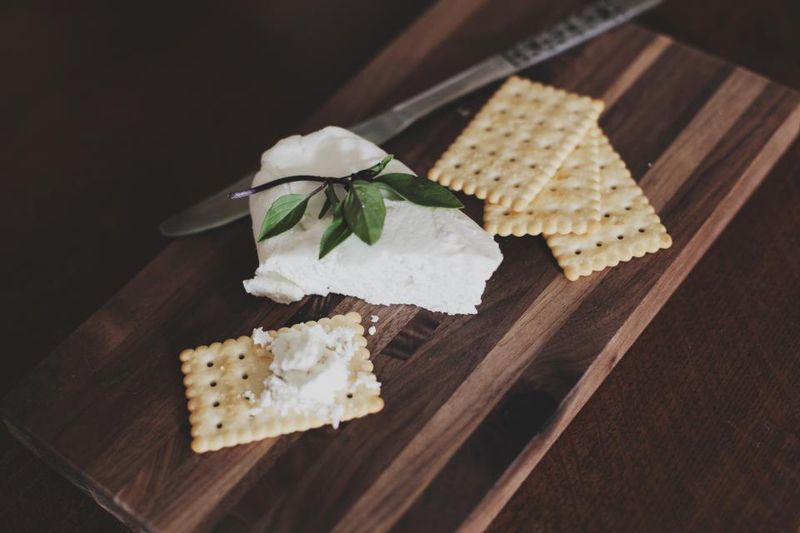 Cheese crackers