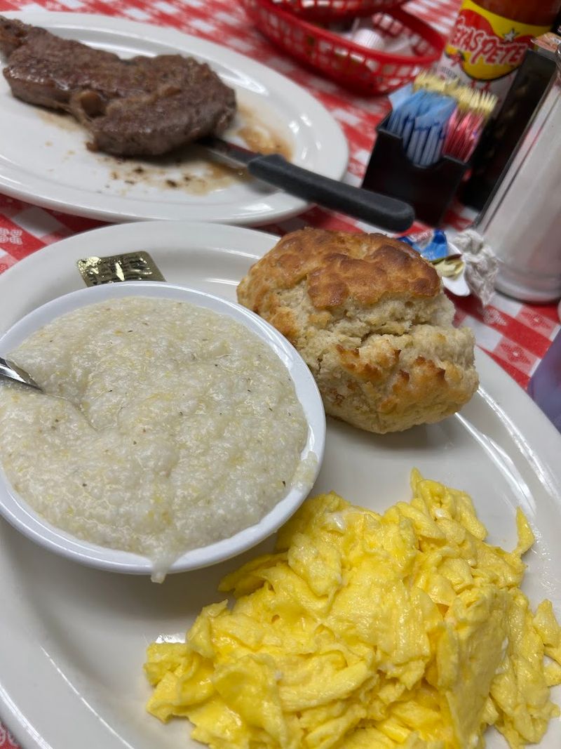 Cheesy Grits and Fried Green Tomatoes for the Soul