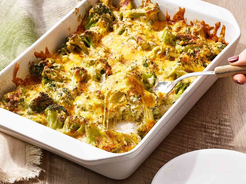 Cheesy broccoli bake
