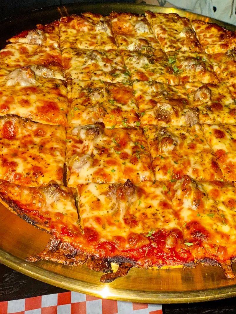Chicago Thin Crust Pizza