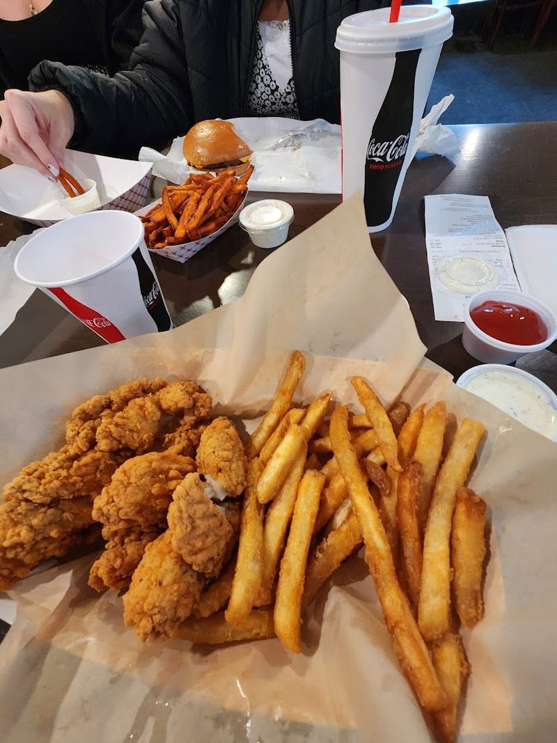 Chicken Sandwich and Tenders for Non-Beef Fans Chicken Sandwich and Tenders for Non-Beef Fans