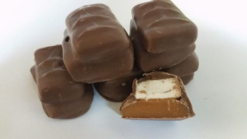 Chocolate Peanut Butter Eggs That Feel Like a Holiday Tradition Chocolate Peanut Butter Eggs That Feel Like a Holiday Tradition
