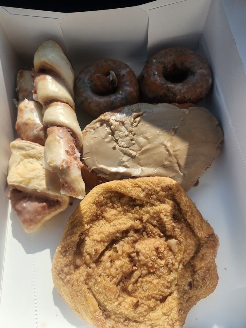 Cinnamon Rolls That Hit the Sweet Spot Just Right