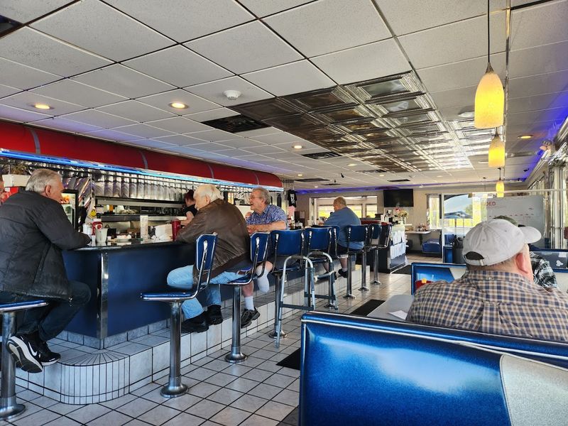 Classic Diner Atmosphere With a Retro 50s Vibe Classic Diner Atmosphere With a Retro 50s Vibe