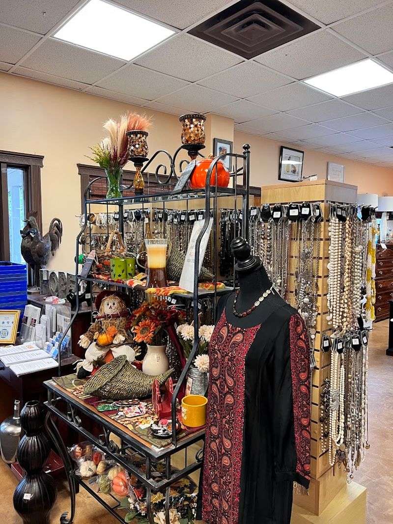 Clean, Organized Shopping Experience