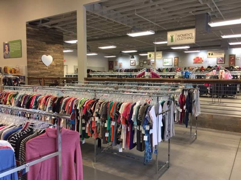 Clothing Organized by Size — A Thrifter's Dream Come True