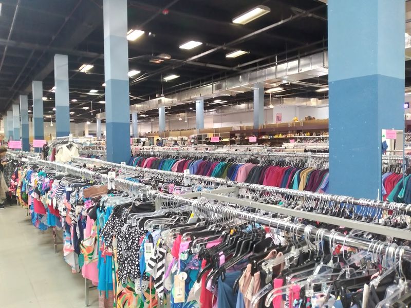 Clothing and Fashion Deals