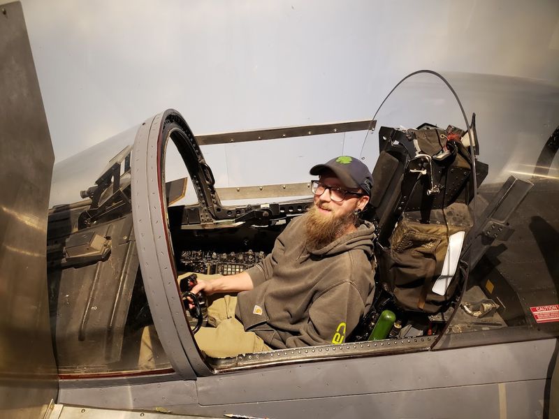Cockpit Sit-In Displays for a Hands-On Experience