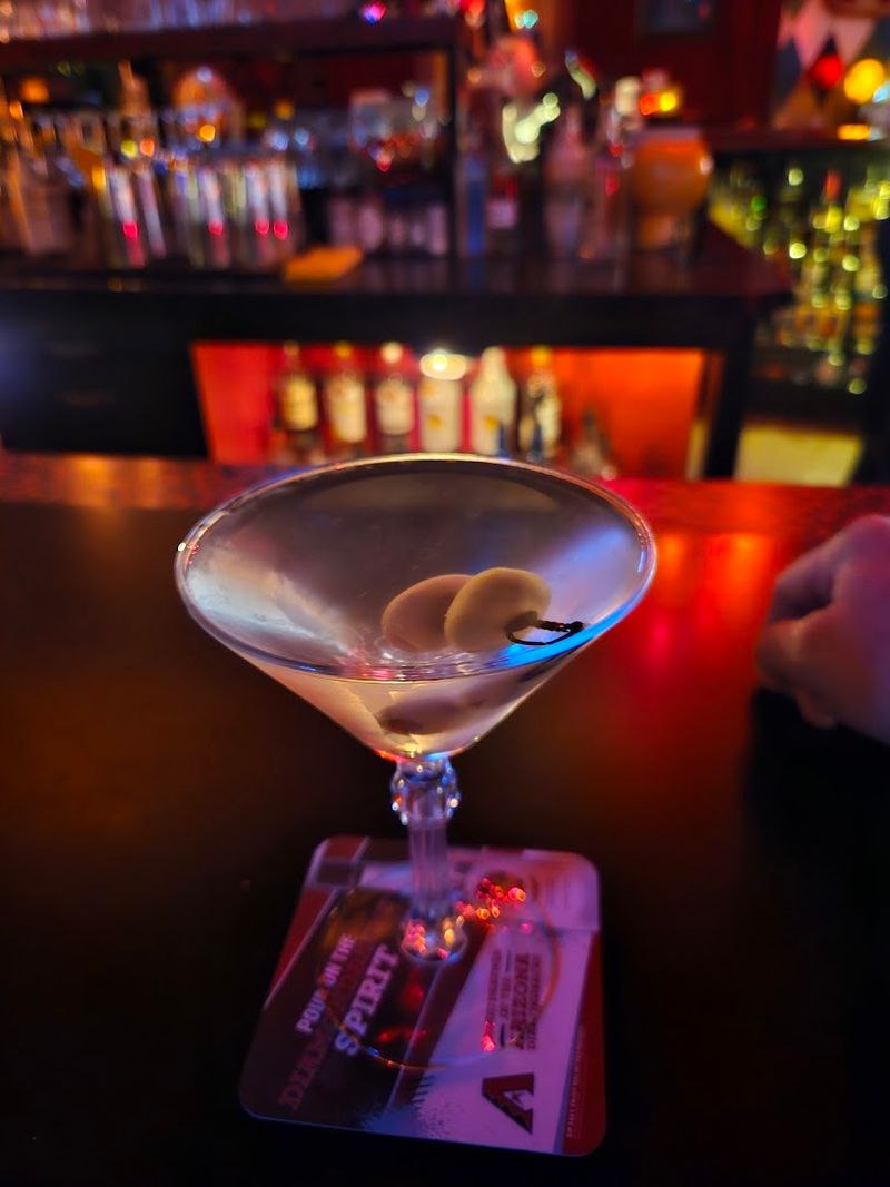 Cocktails That Keep Locals Coming Back Cocktails That Keep Locals Coming Back