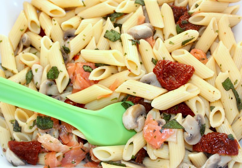 Cold pasta salad