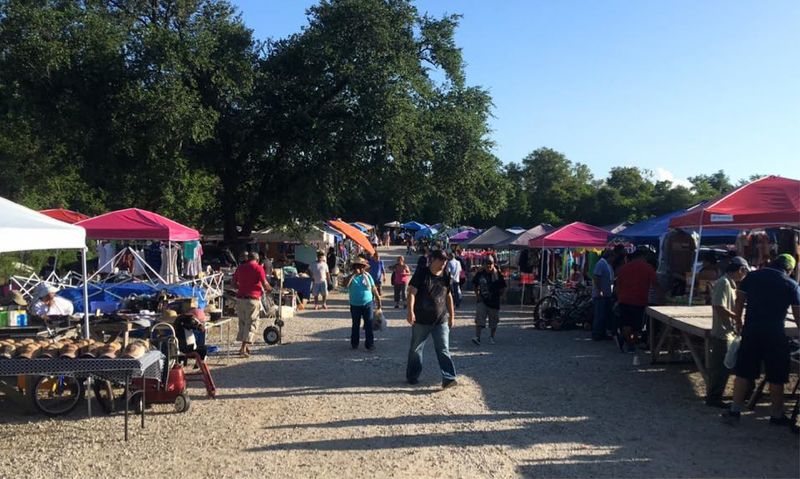 Cole's Flea Market - Pearland, Texas