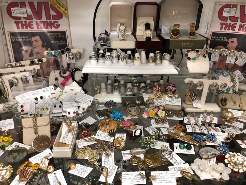 Collectible Coins, Jewelry, and Small Treasures