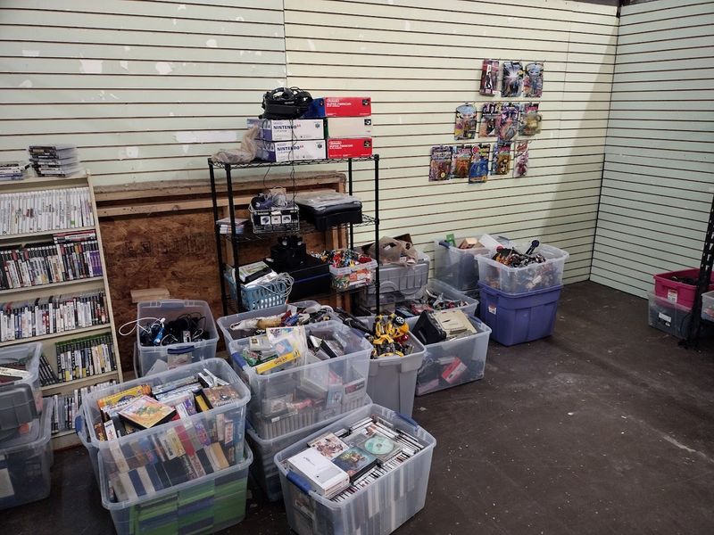 Collectibles, Trading Cards, and Comic Book Finds Collectibles, Trading Cards, and Comic Book Finds