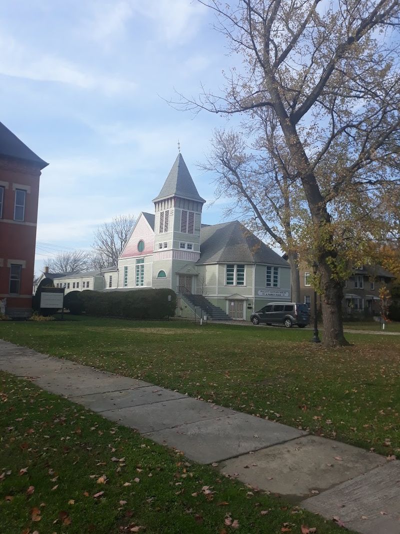 Colorful Victorian Architecture Around Every Corner