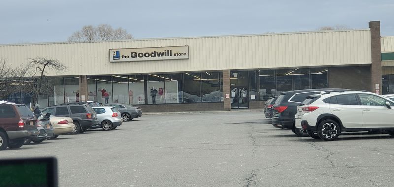 Convenient Hours and Easy Route 9 Location