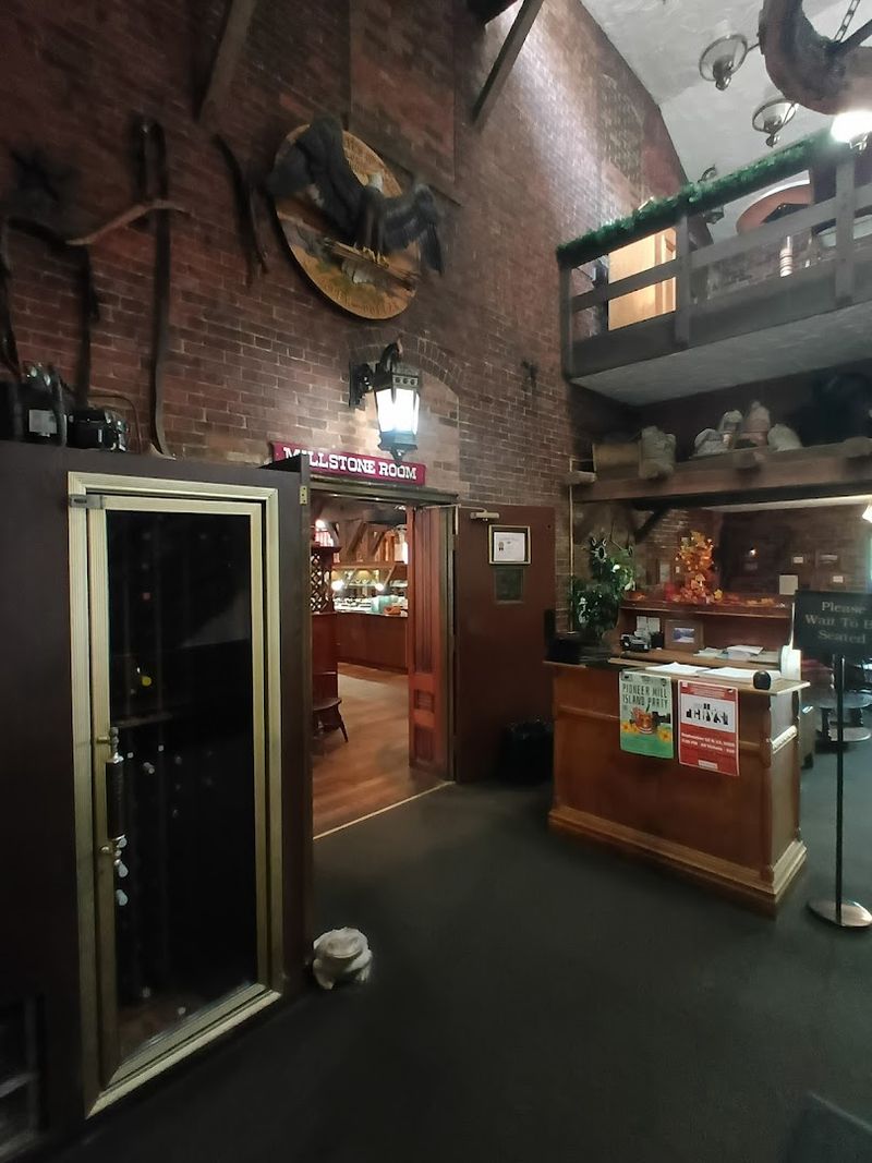 Cool History Written Into Every Corner of the Building Cool History Written Into Every Corner of the Building