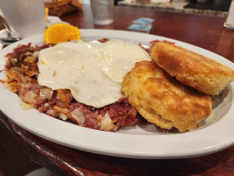 Corned Beef Hash That Wins Over Even the Pickiest Eaters Corned Beef Hash That Wins Over Even the Pickiest Eaters