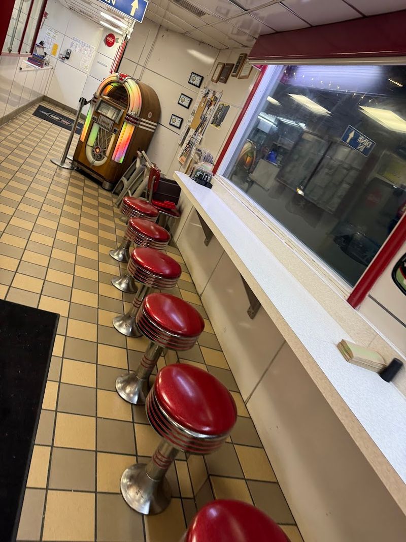 Counter Seats With a View of Downtown Sidney