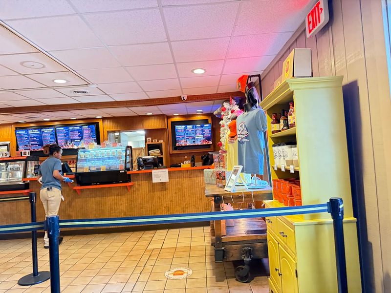 Counter-Service Style That Feels Refreshingly Old-School