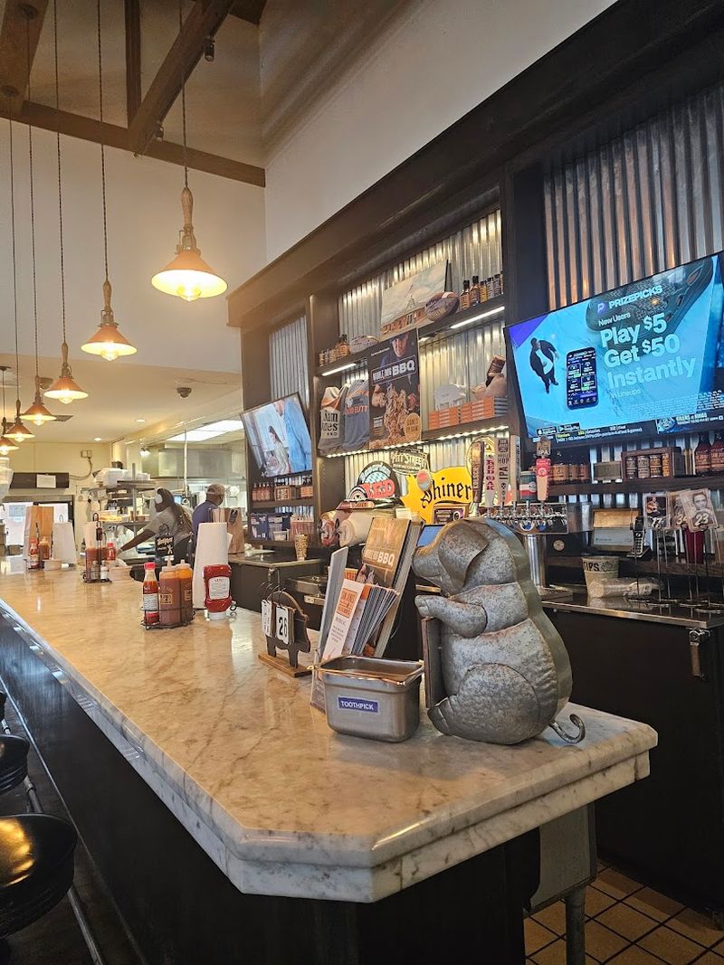 Counter Service With a Personal Touch