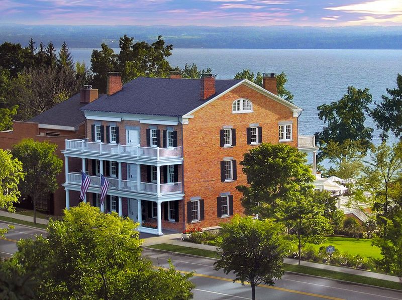 Cozy Bed and Breakfasts for a Restful Stay Cozy Bed and Breakfasts for a Restful Stay