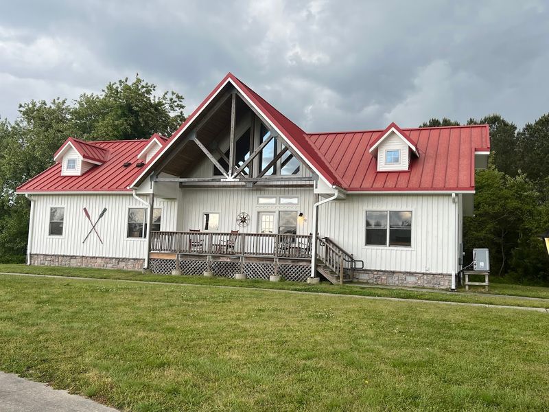 Cozy Cabins and Lodges Perfect for Families and Reunions
