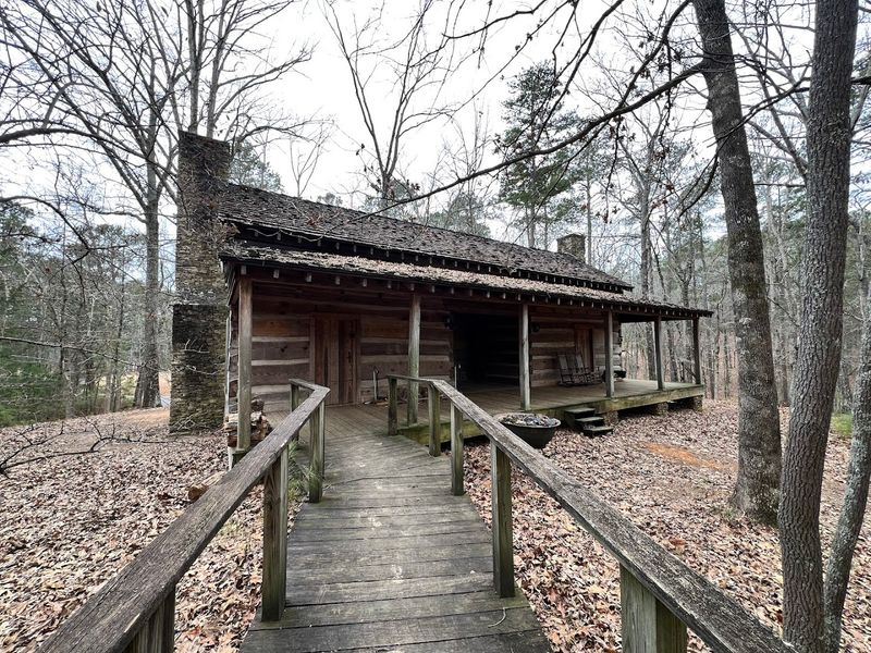 Cozy Cottages for a Comfortable Getaway