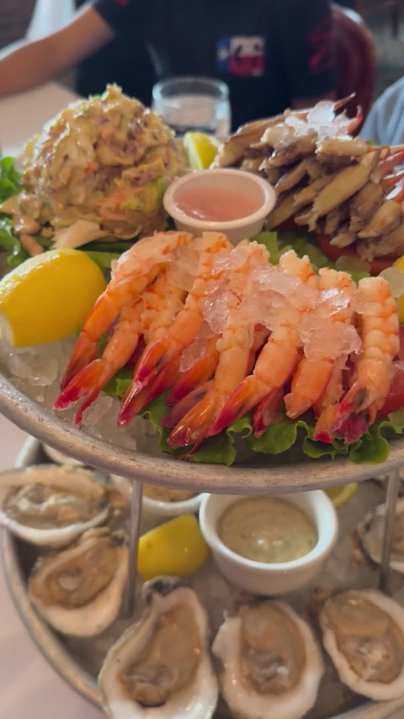 Crab Avocado Appetizer Worth Splitting