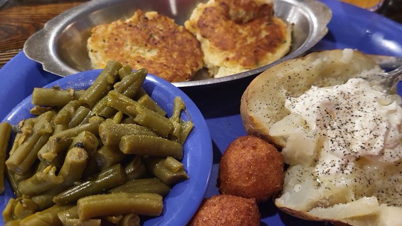 Crab Cakes That Taste Seriously Crabby