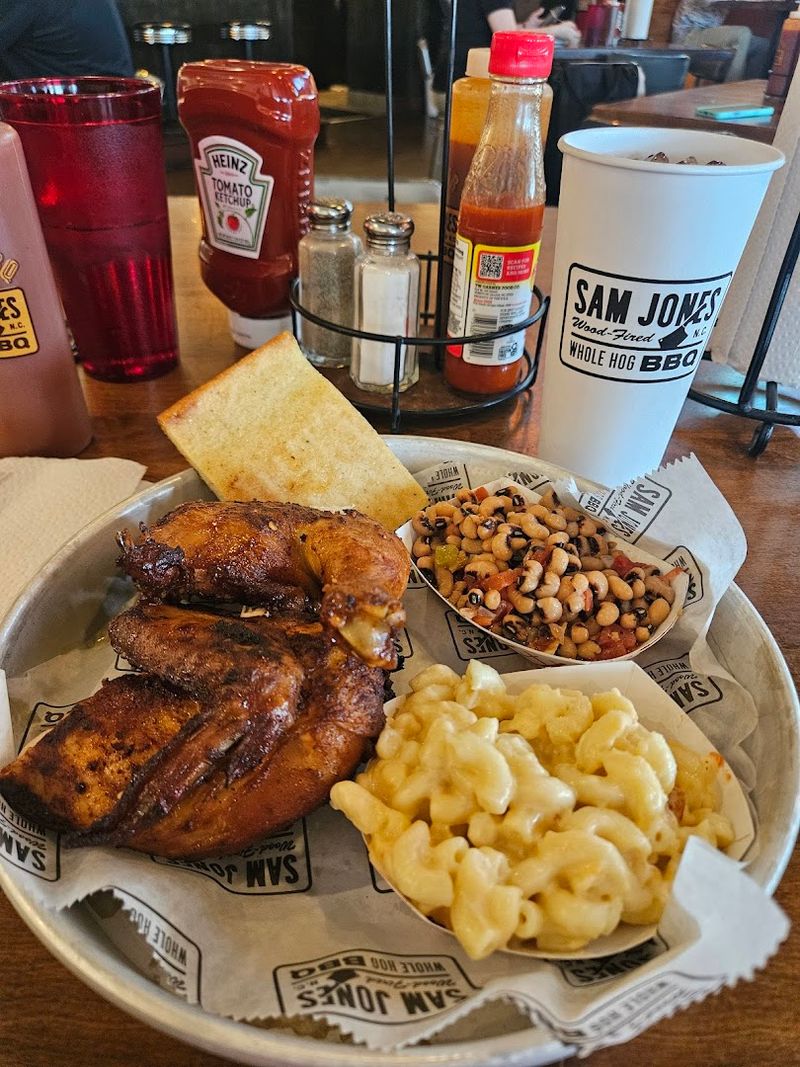 Craft Beer and Beverages to Pair With Your Meal