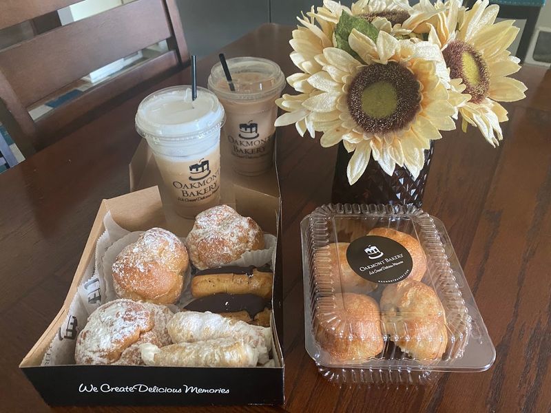 Cream Puffs and Eclairs Cream Puffs and Eclairs
